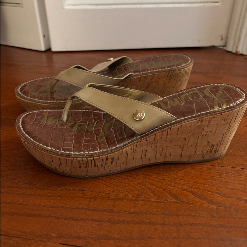 Women's Tan Wedge Sandals